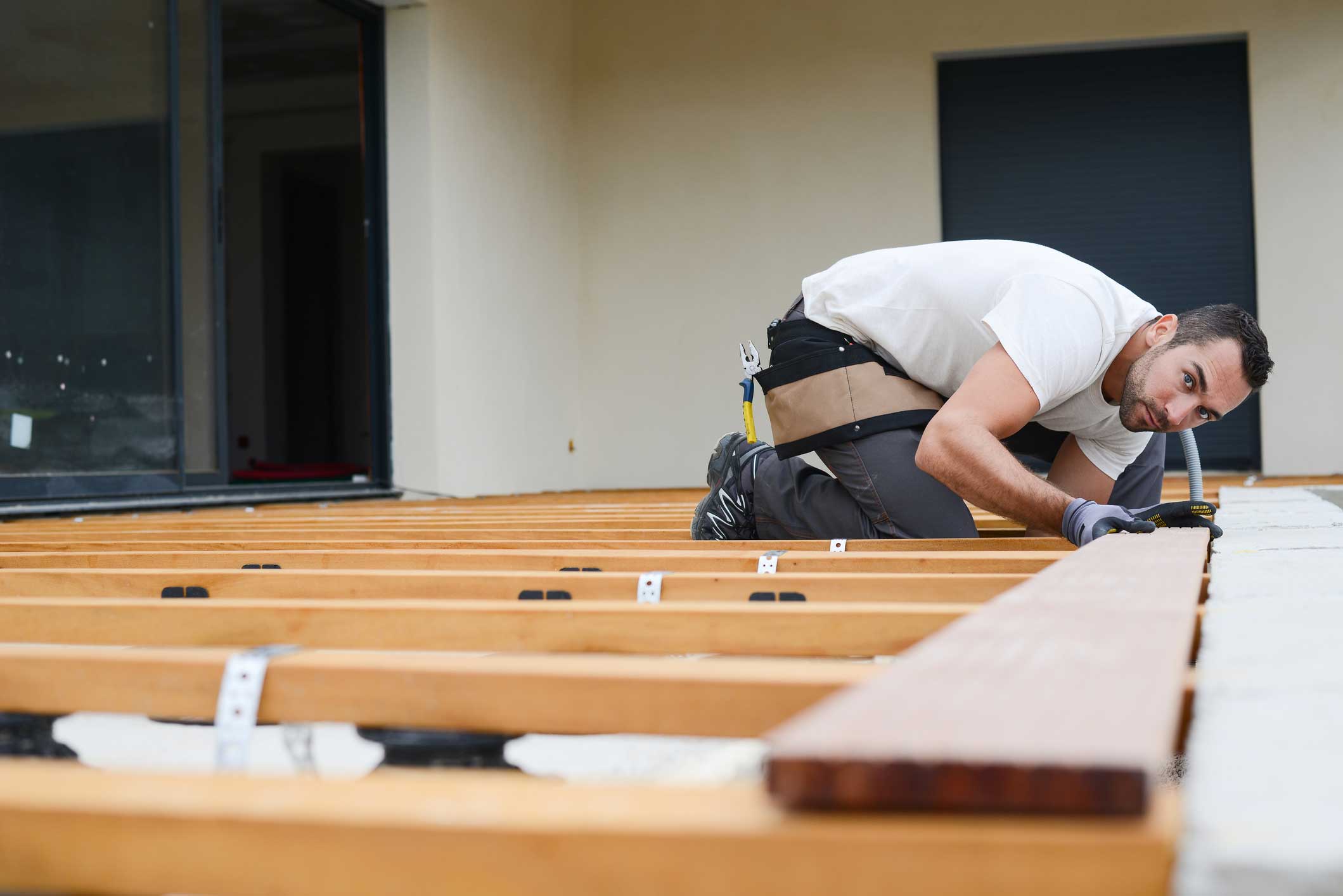 Landscaping with hardwood: Everything you need to know